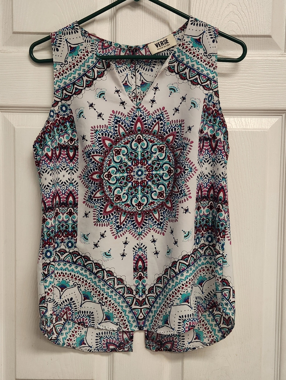 Verse White Medallion Print Sleeveless Camisole in Turquoise & Burgundy